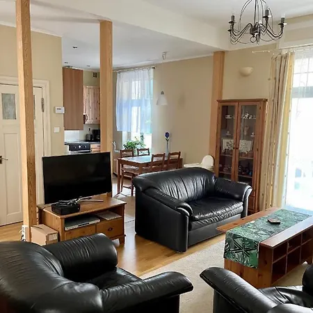 Spacious In The Heart Of Apartment